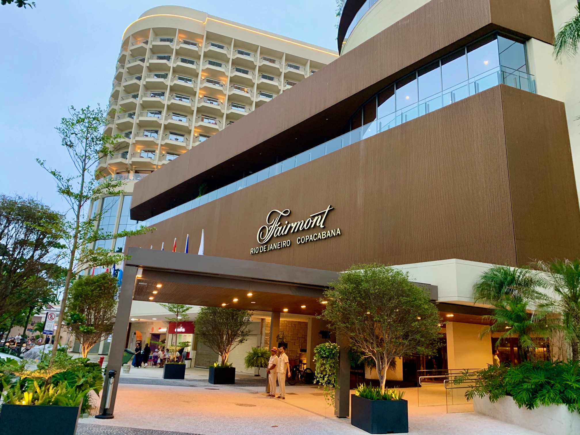 Fairmont 16